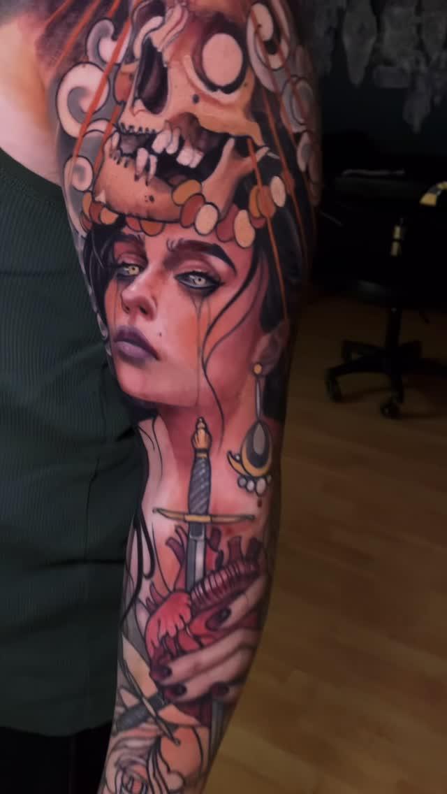 Tatouage Bras ornemental complexe en cours — the.baxter