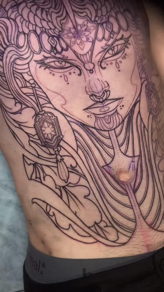 Tatouage Crâne ornemental épaule — the.baxter