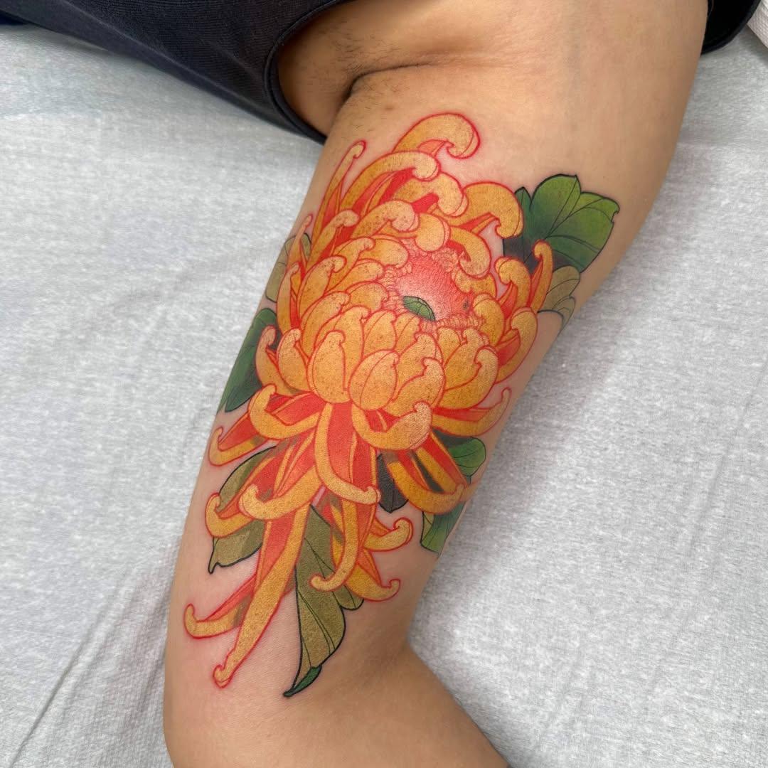 Tatouage Chrysanthème jaune — loickmori