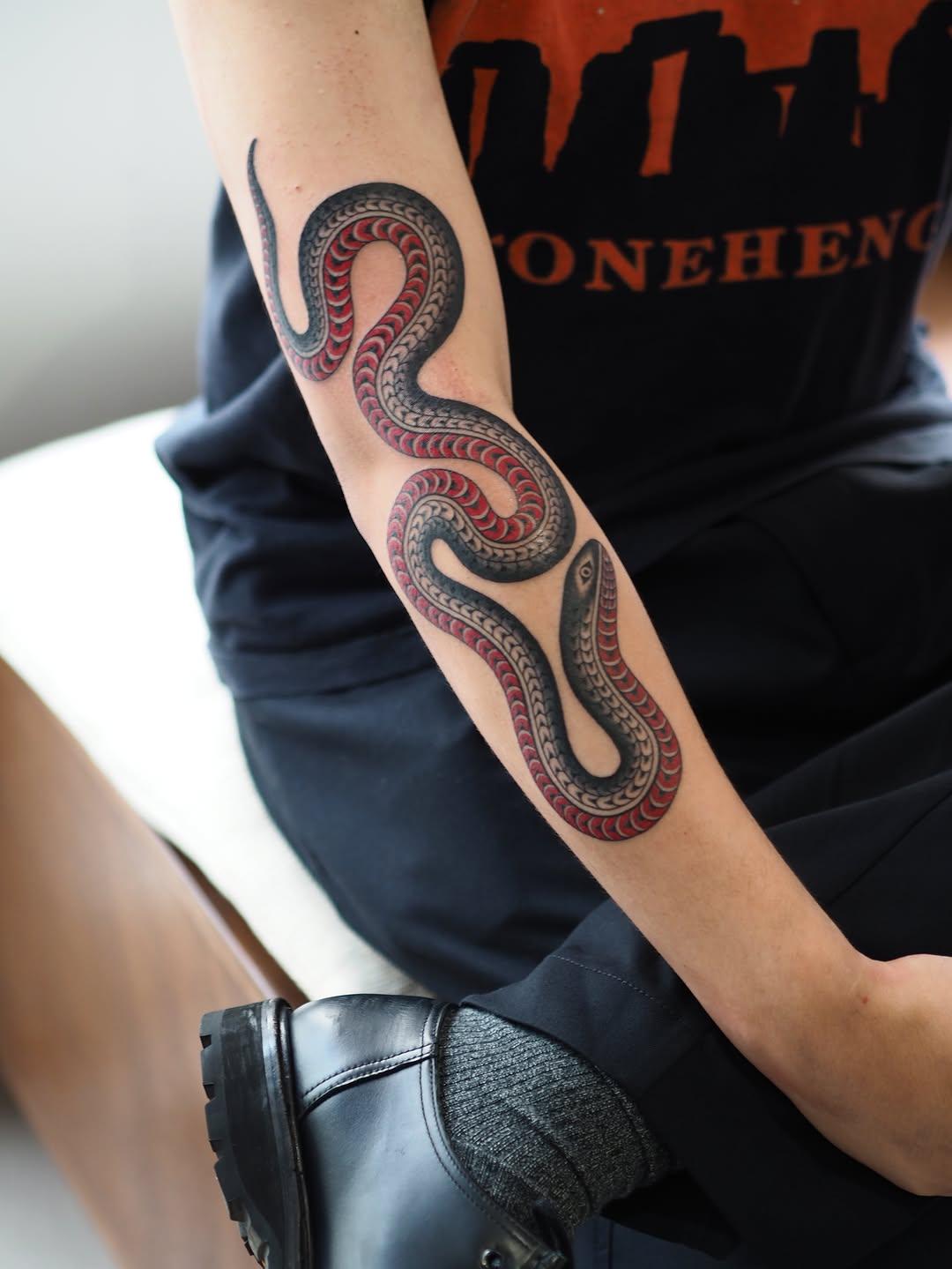 Tatouage serpents couleur — vincent___denis