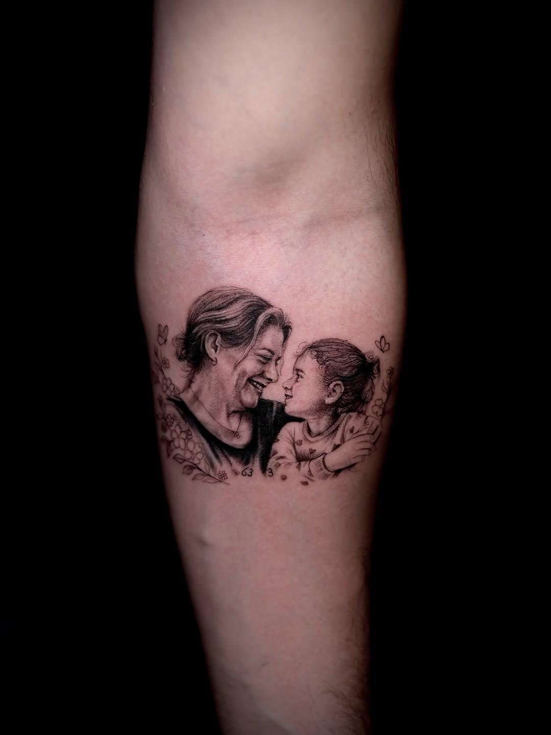Tatouage Portrait père-enfant — izzetoztemiz.tattoo