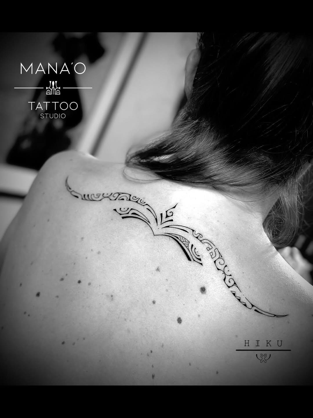 Tatouage Oiseau ailes épaule — manaotattootahiti