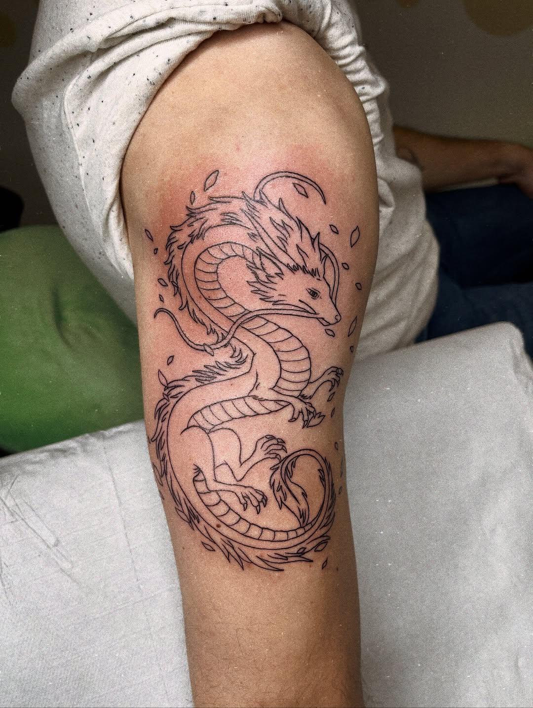 Haku (Ghibli) blackwork en cours — dame.eboshi.tattoo