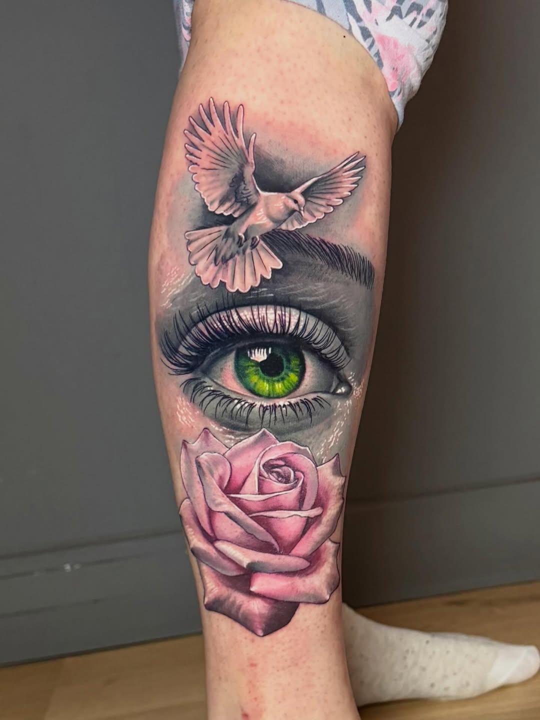 Tatouage Portrait réalisme noir et gris — arnaud_pradier_tattooist
