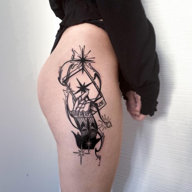 Premier flash ornemental adopté — bonny.addams.tattoo