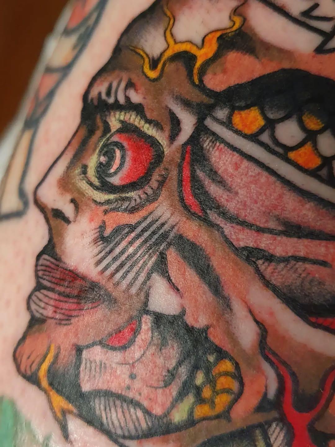 Tatouage Créature colorée — elbenttattoo
