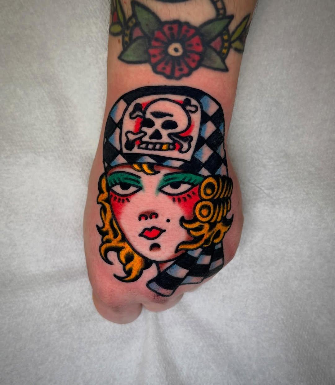 Tatouage Composition surréaliste de visages — stefanpauli