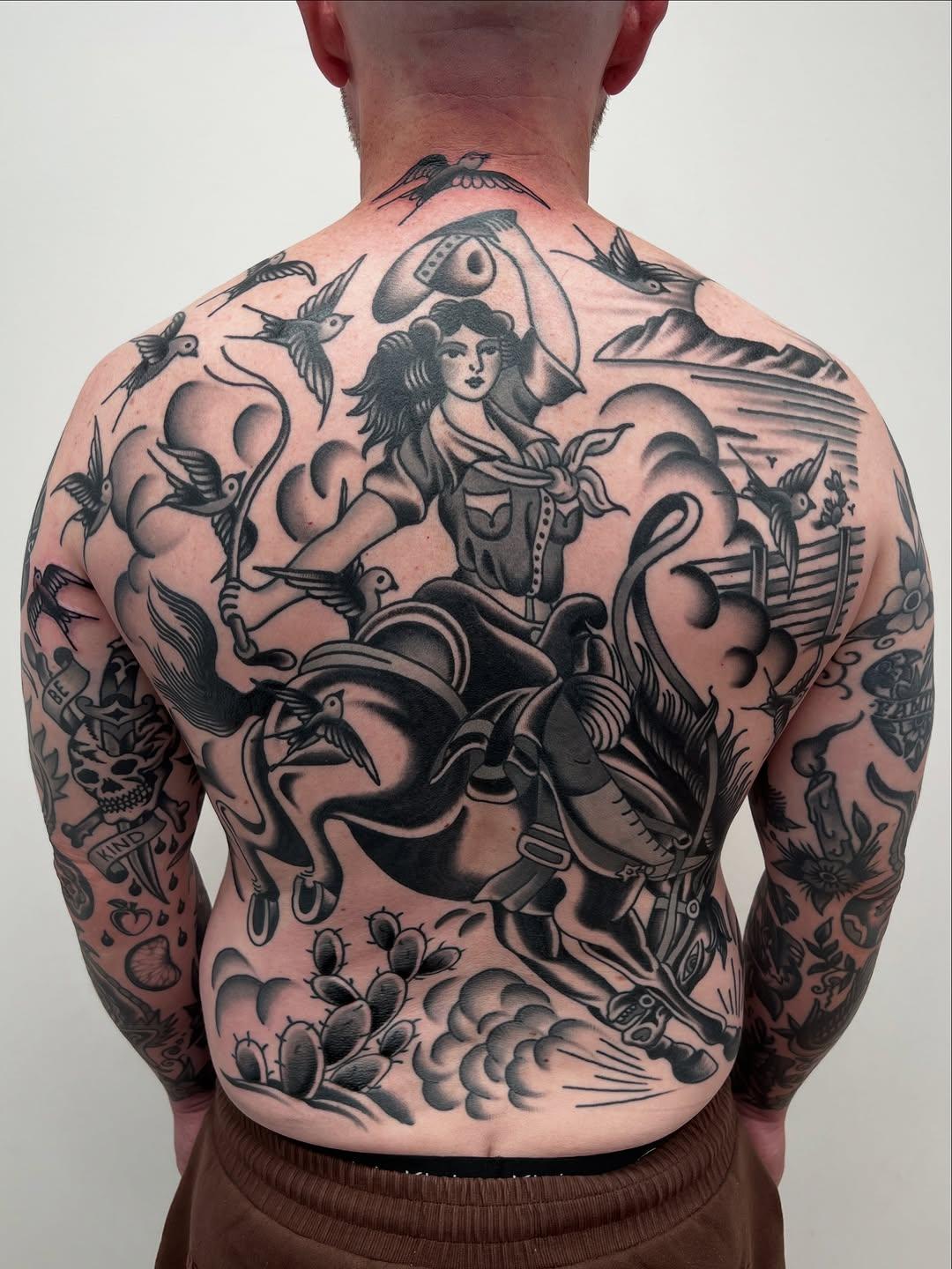 Tatouage Scènes mythologiques dos entier — graeme.allan