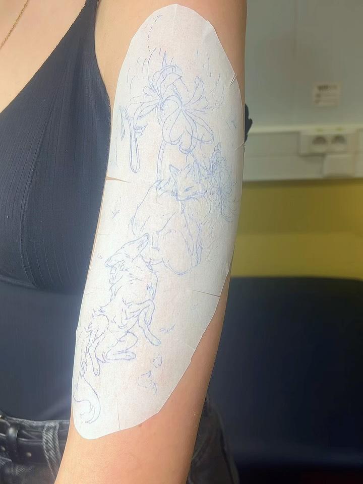 Renards japonisants fine line — le.petit.soleil.tattoo