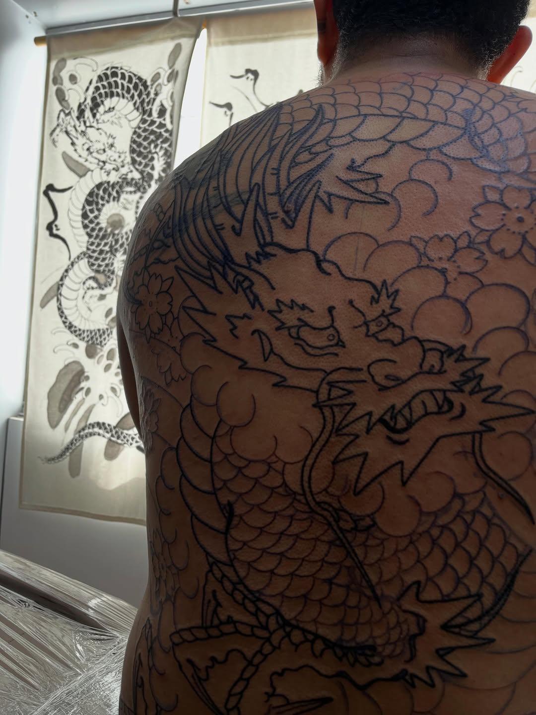 Tatouage dragon irezumi dos — davidferreyros.irezumiperu
