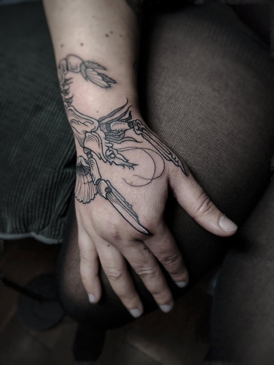 Tatouage langoustine et créatures marines — larosedejericho.tattoo