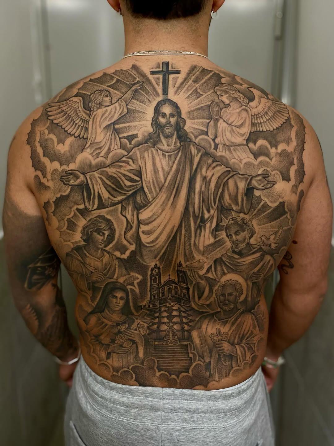 Tatouage Jesus Christ dos complet — jerryonetattoo