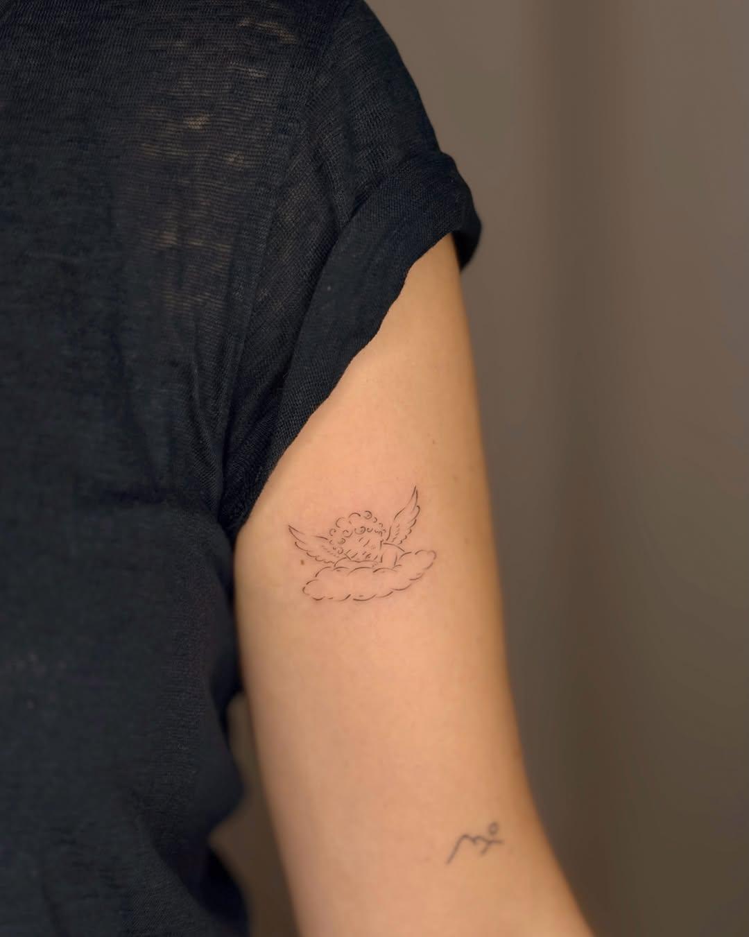 Tatouage ange ailé — vlada.march