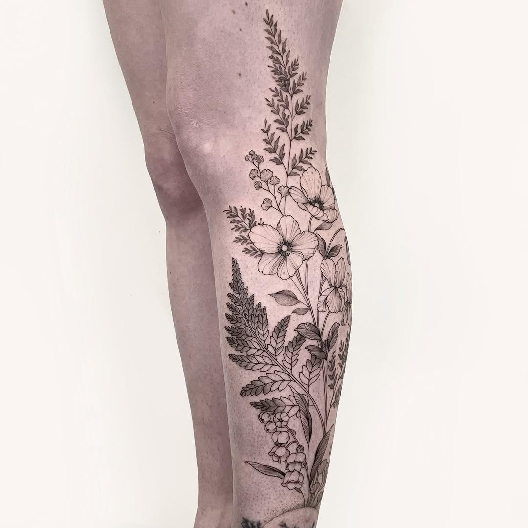 Tatouage Composition florale botanique — diminou.tattoo