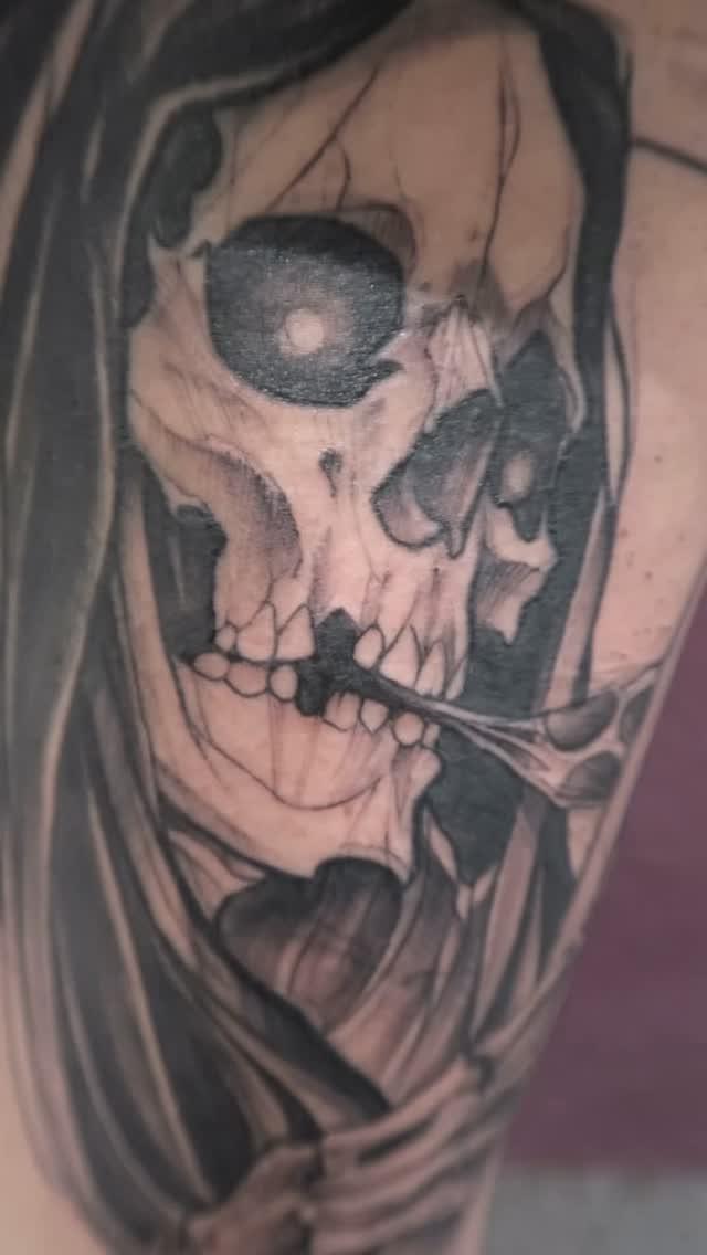 Tatouage la muerte reaper pizza — knottattoo