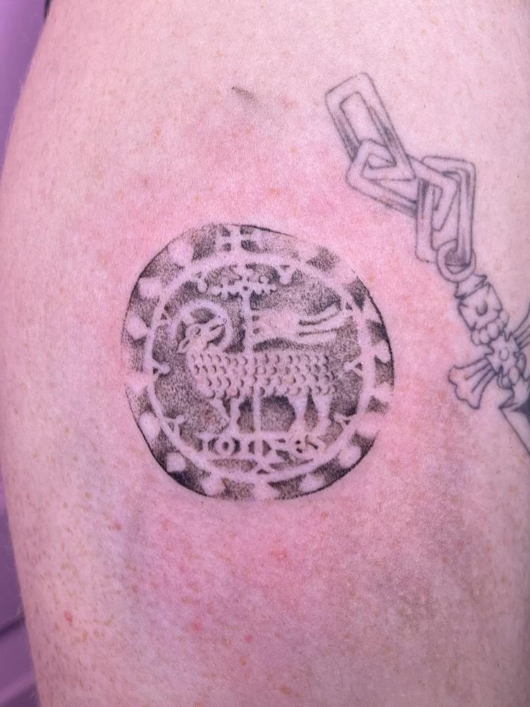 Tatouage mandala géométrique — peterheinrisch