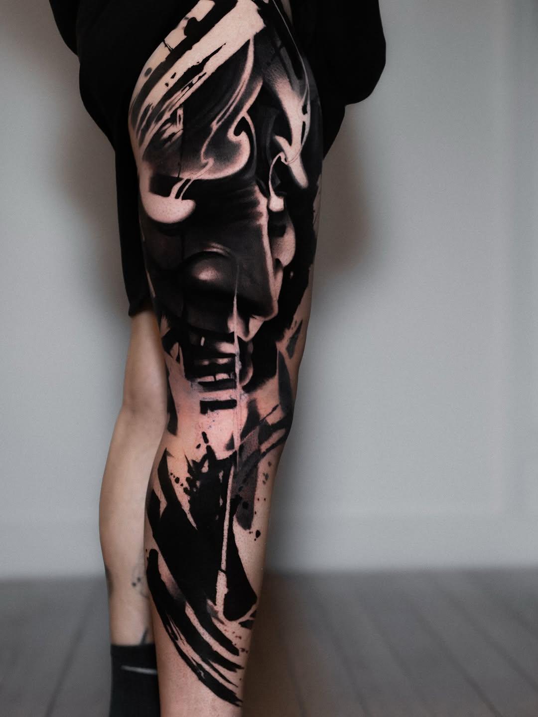 Tatouage Masque Oni jambe — lwidji1003