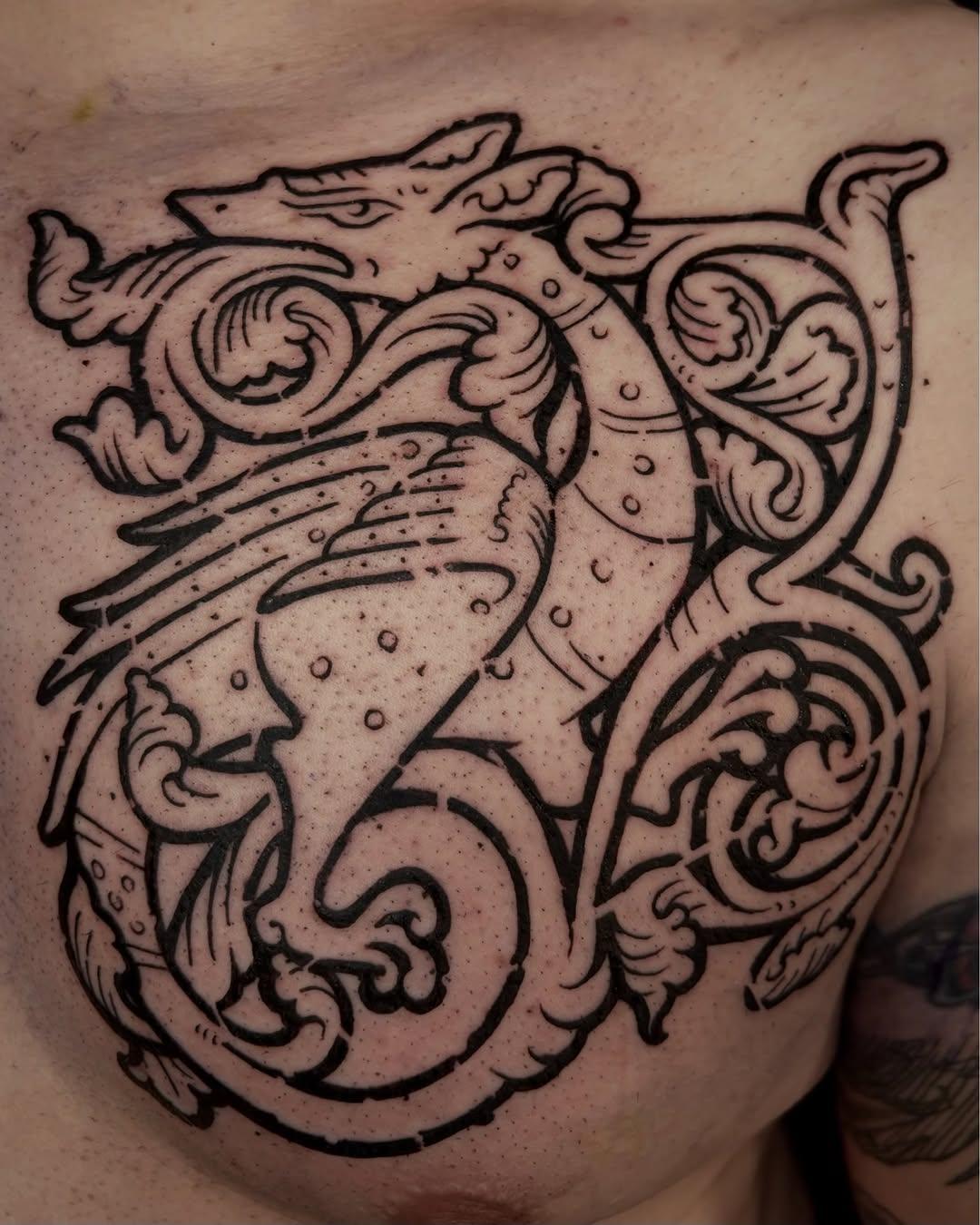 Dragon gravure médiévale blackwork — sacrenoir.ttt