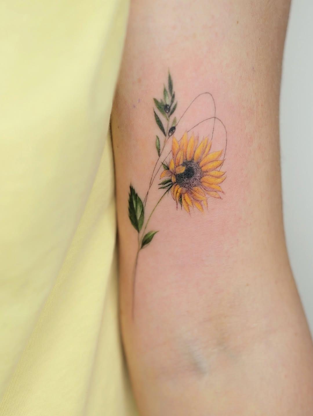 Tatouage Tournesol — fatihodabas