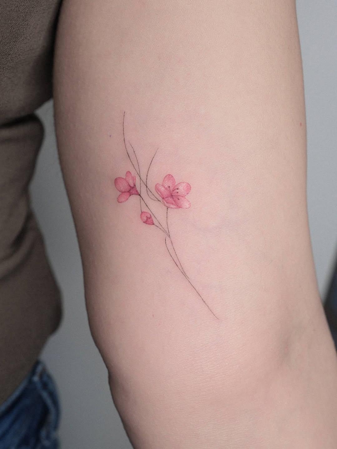 Tatouage Fleurs de cerisier — fatihodabas
