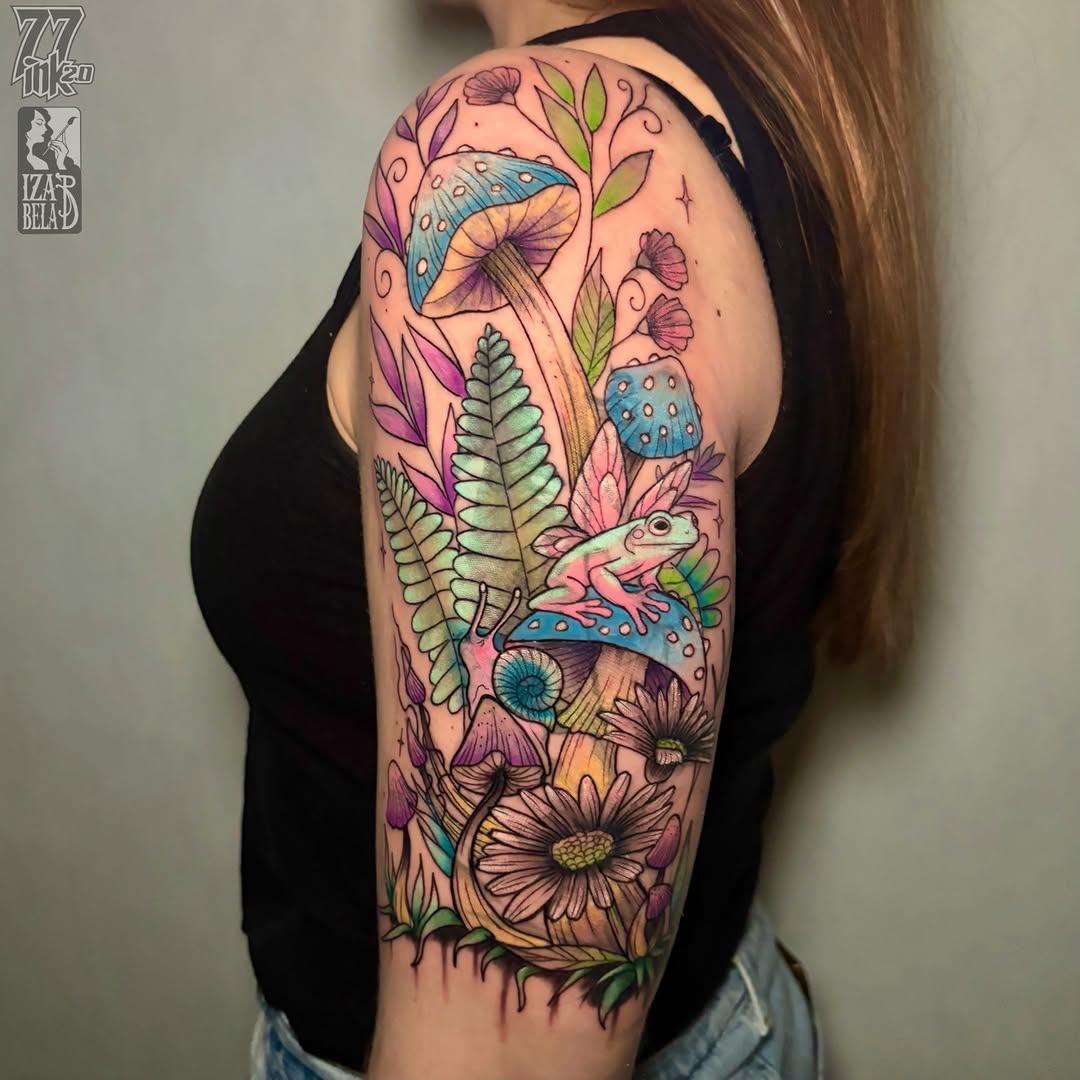 Tatouage Cover up champignon psychédélique — iza.baginska.tatuaze