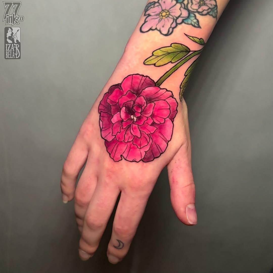 Tatouage Hibiscus fleur rose — iza.baginska.tatuaze