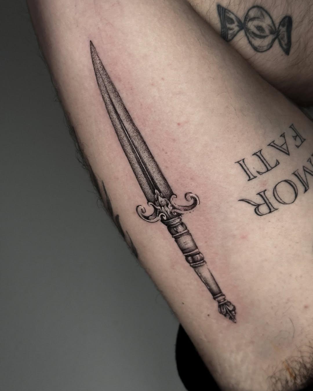 Baby tattoos fine line — leone.ttt