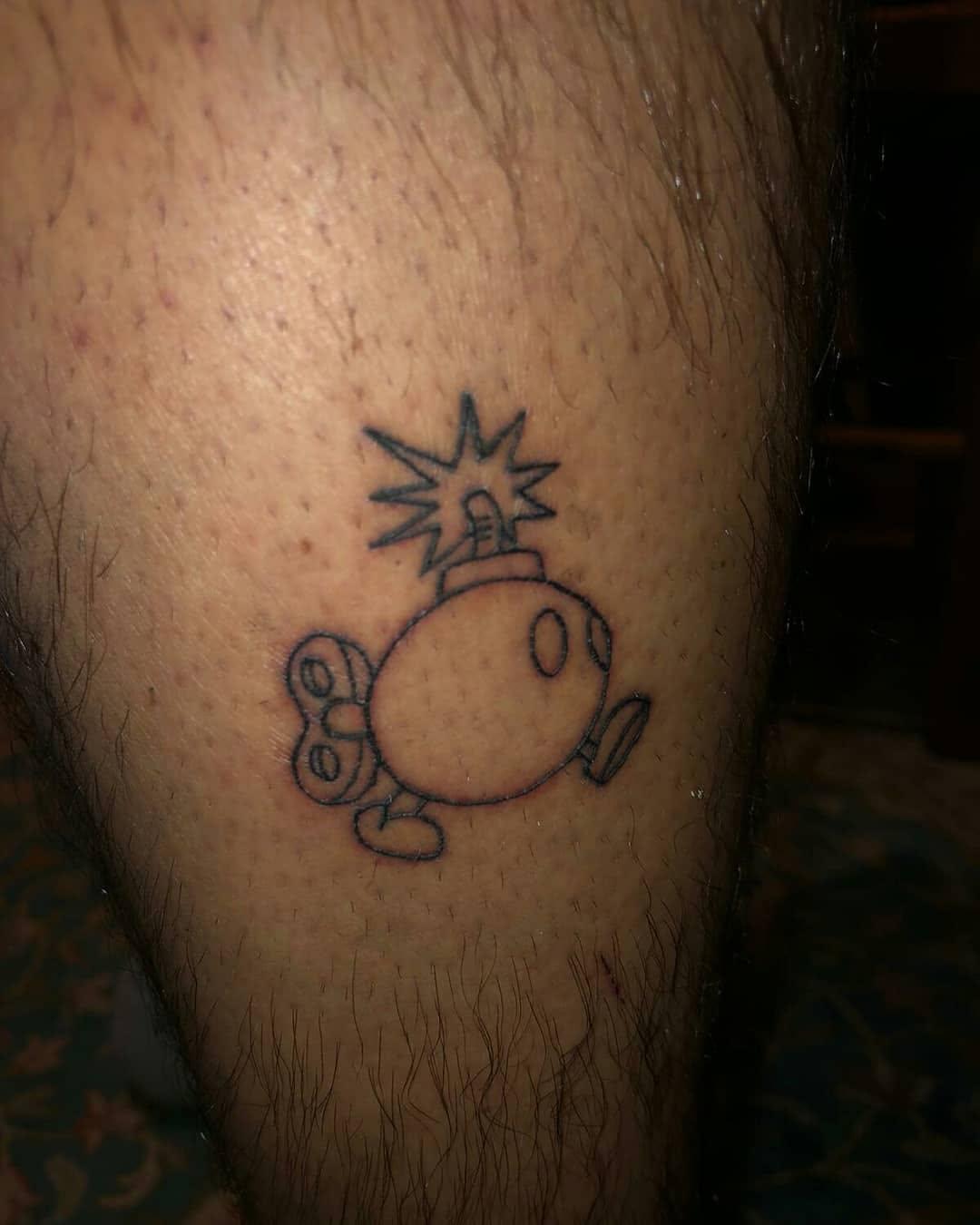 Tatouage Bombe Mario Kart — 10.126.tattoo