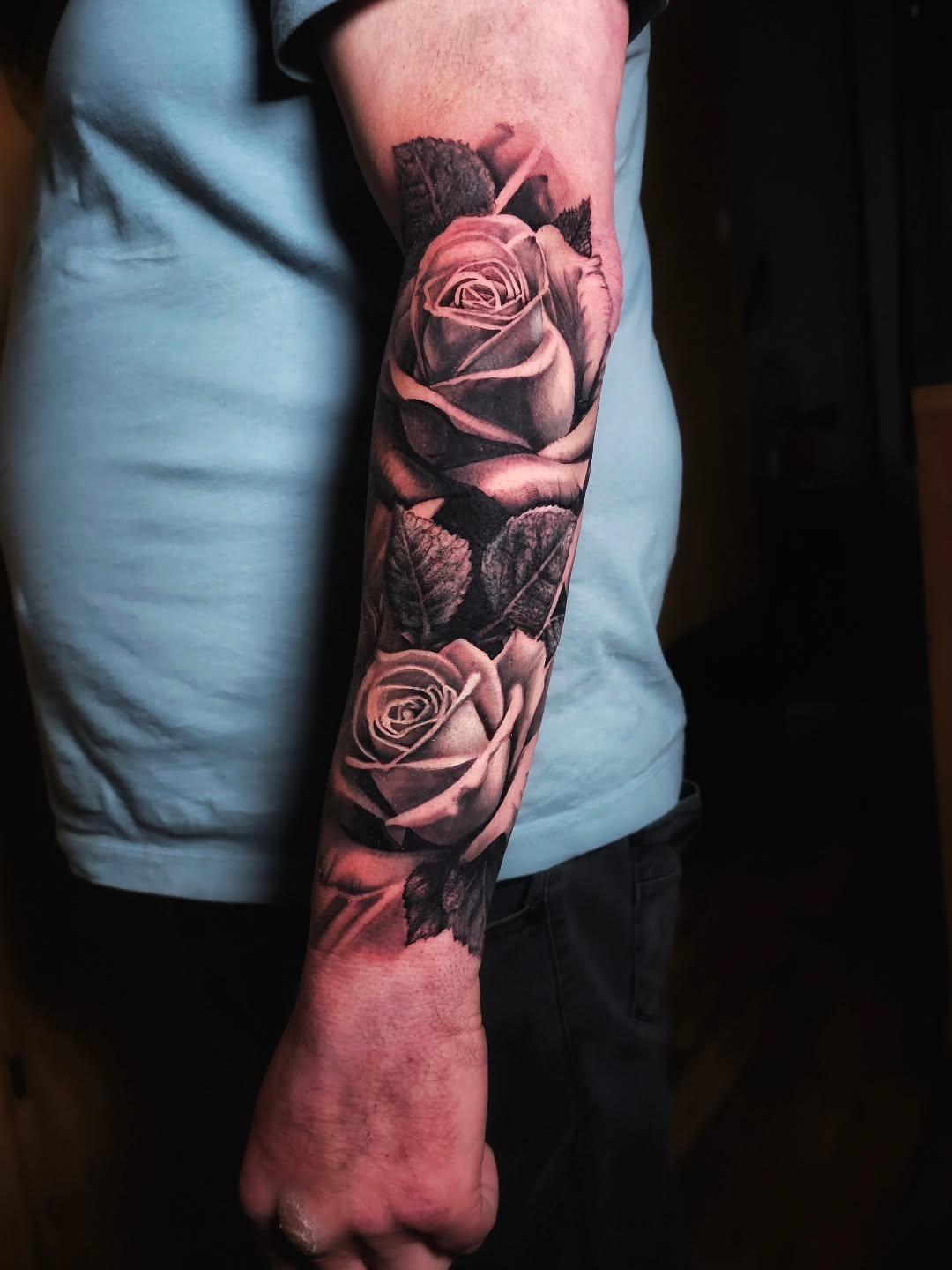 Rose réaliste black & grey — el_migalito