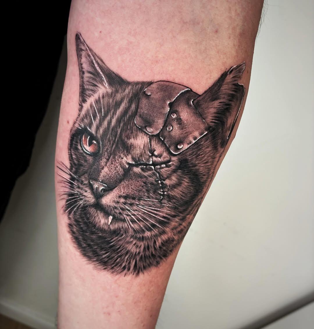 Tatouage Chat Terminator Réaliste — vladmorgantattoo