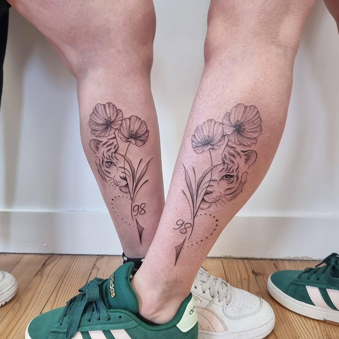 Tatouage Tigre coquelicot floral — benji_laforge