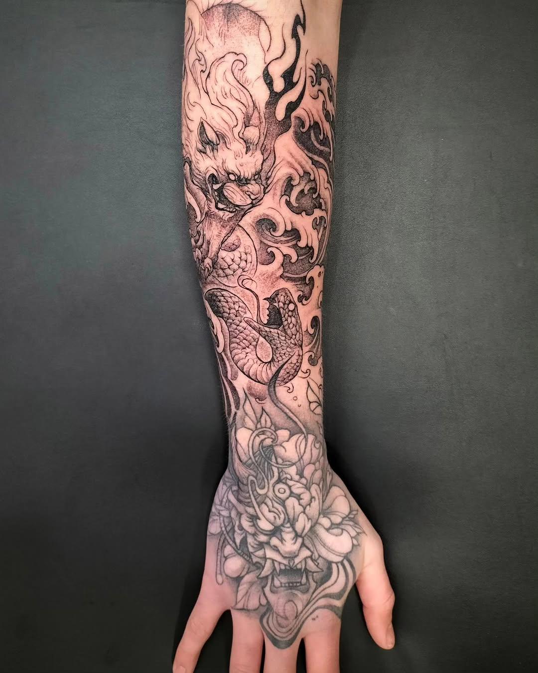Tatouage Manchette nature/montagnes — cwmtattoo