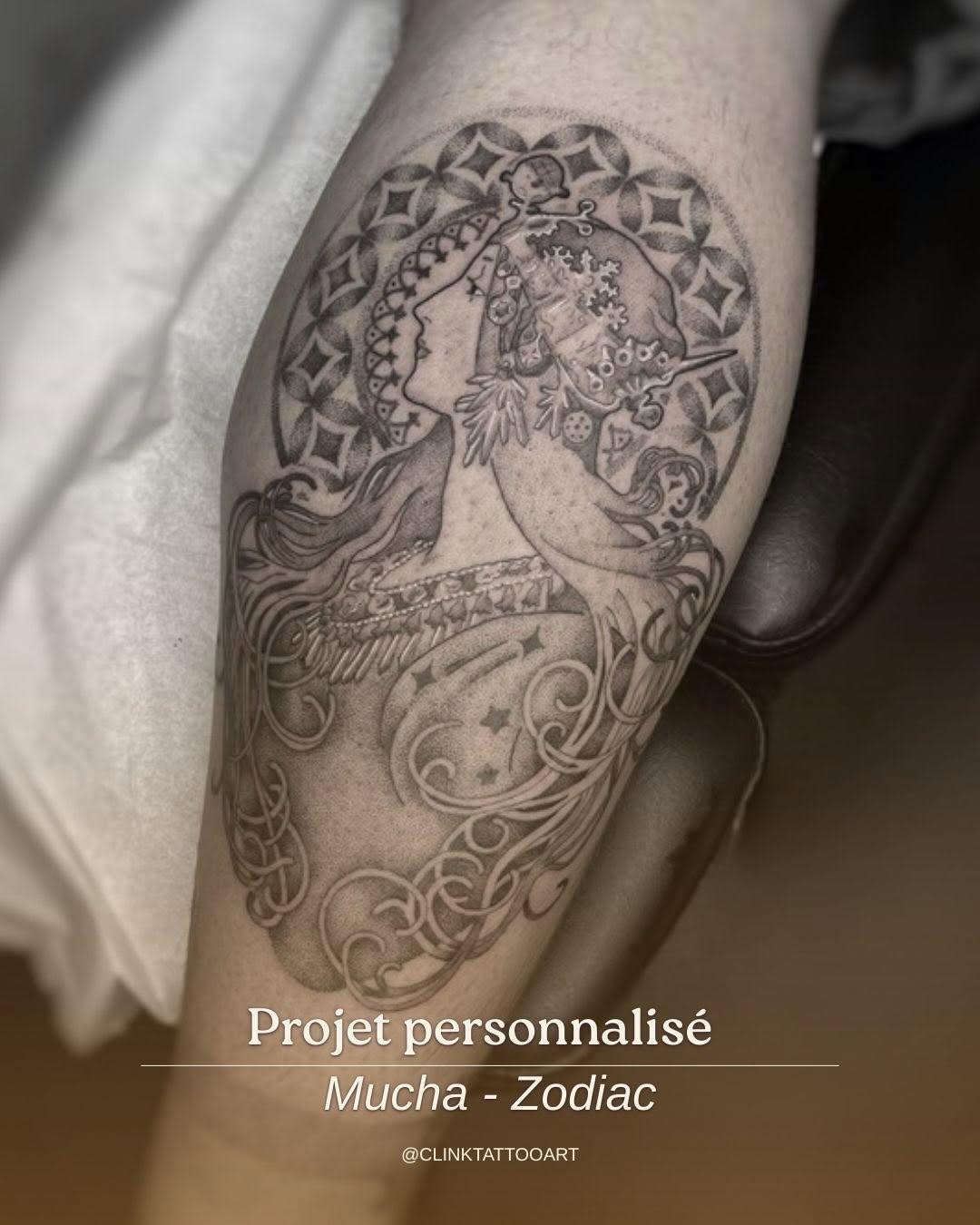 Tatouage Portrait Mucha Zodiac — clinktattooart