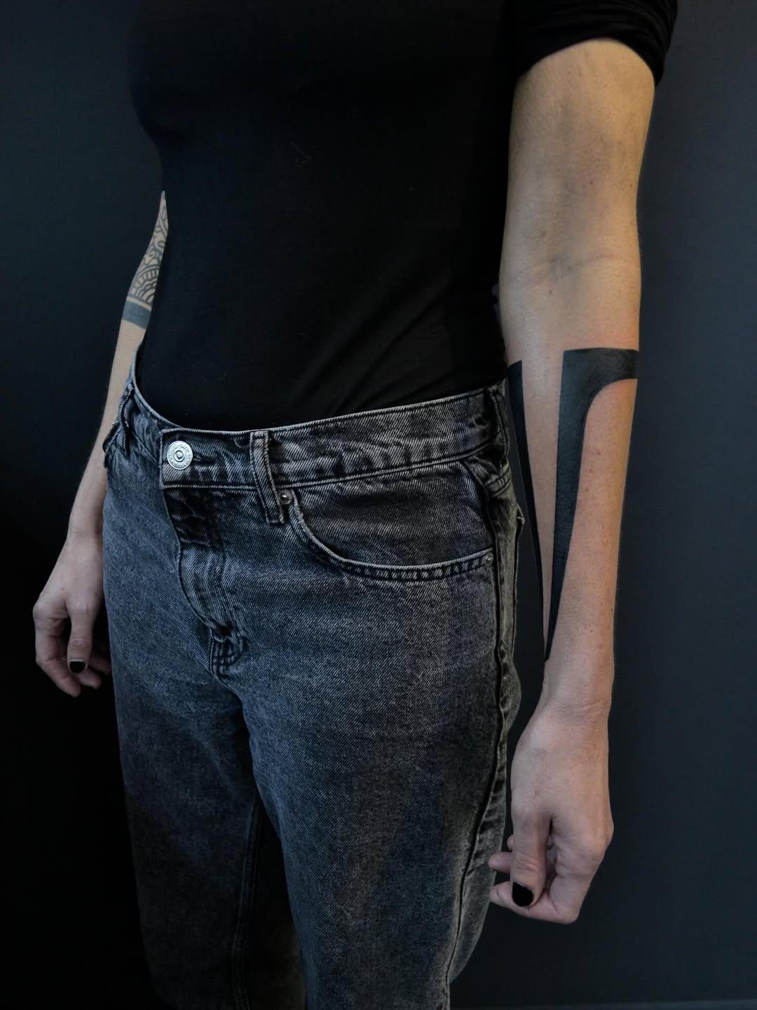 Tatouage motif minimaliste géométrique — ninoartwork