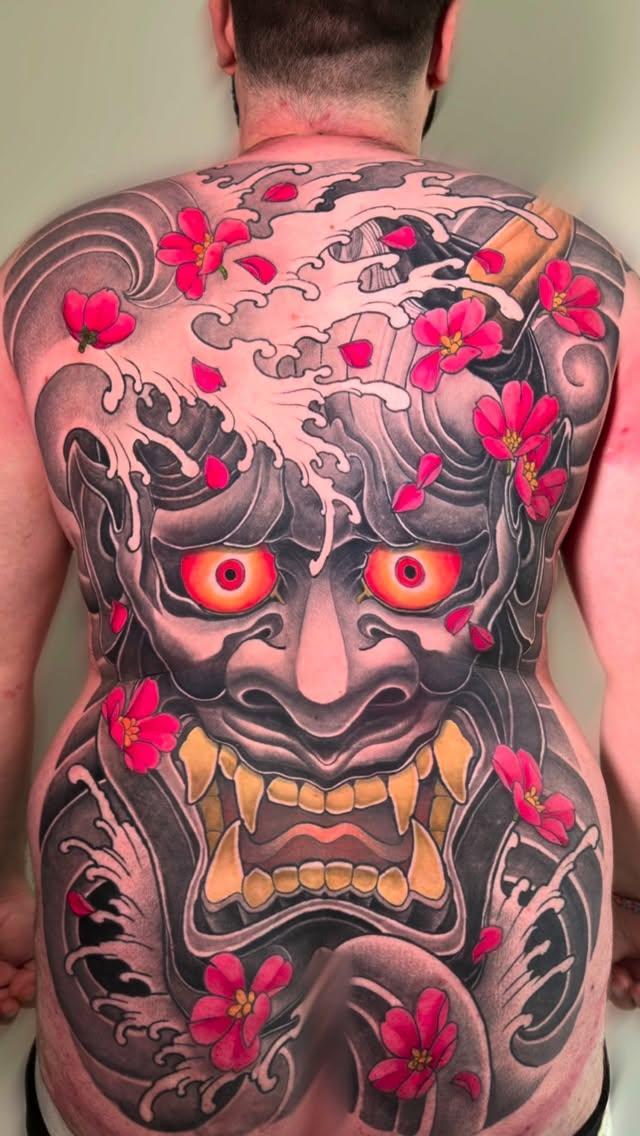 Tatouage Backpiece projet multicouche — henriktattoo