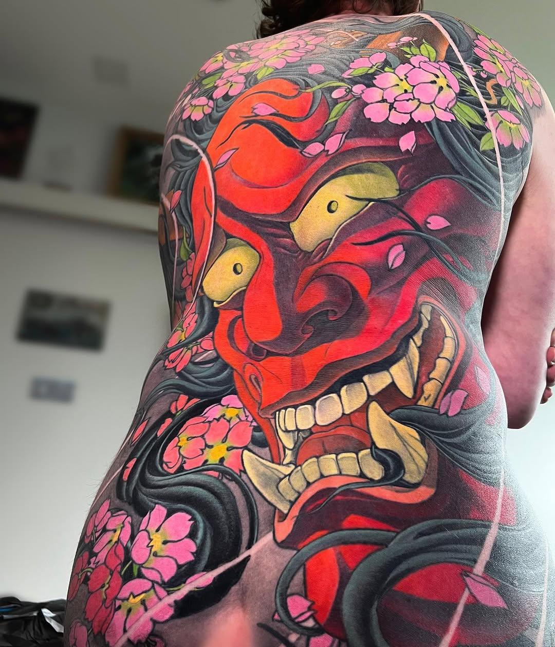 Tatouage Hannya masque dos — henriktattoo