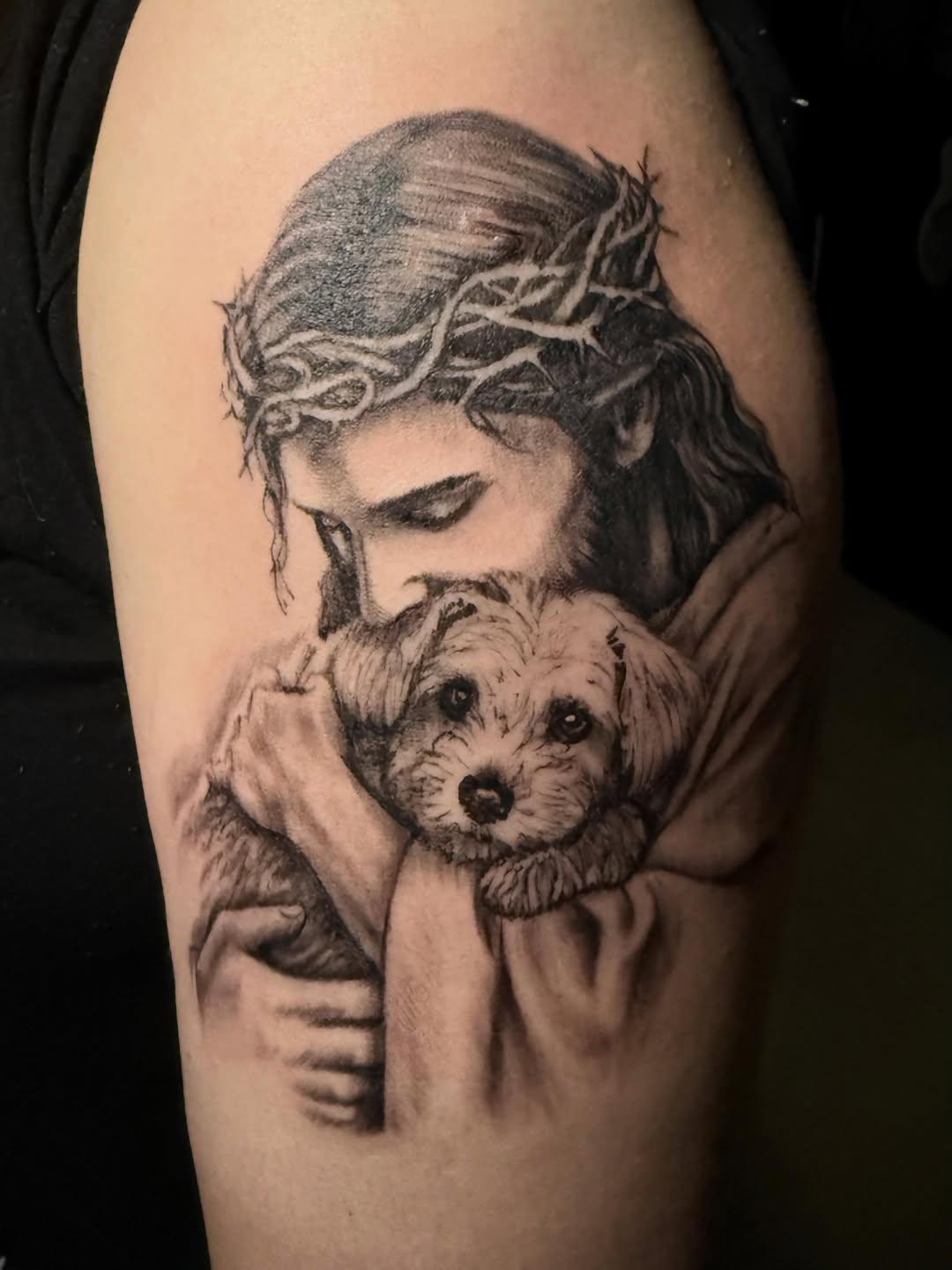 Tatouage Femme avec animal spirituel symbolique — dollinart