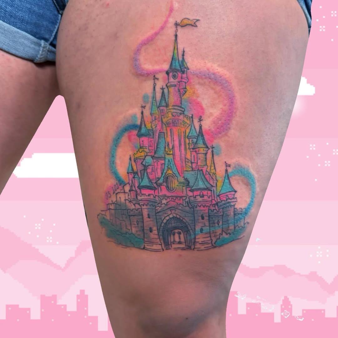 Tatouage château Disney — noemiealazardtatouage