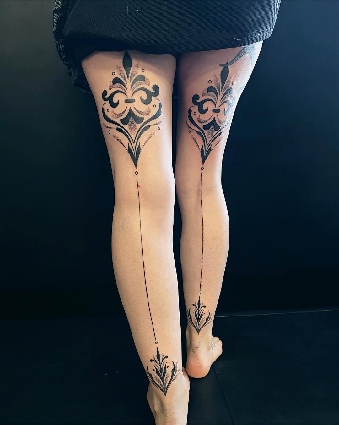 Tatouage blackwork réalisé en guest — art.d.lix