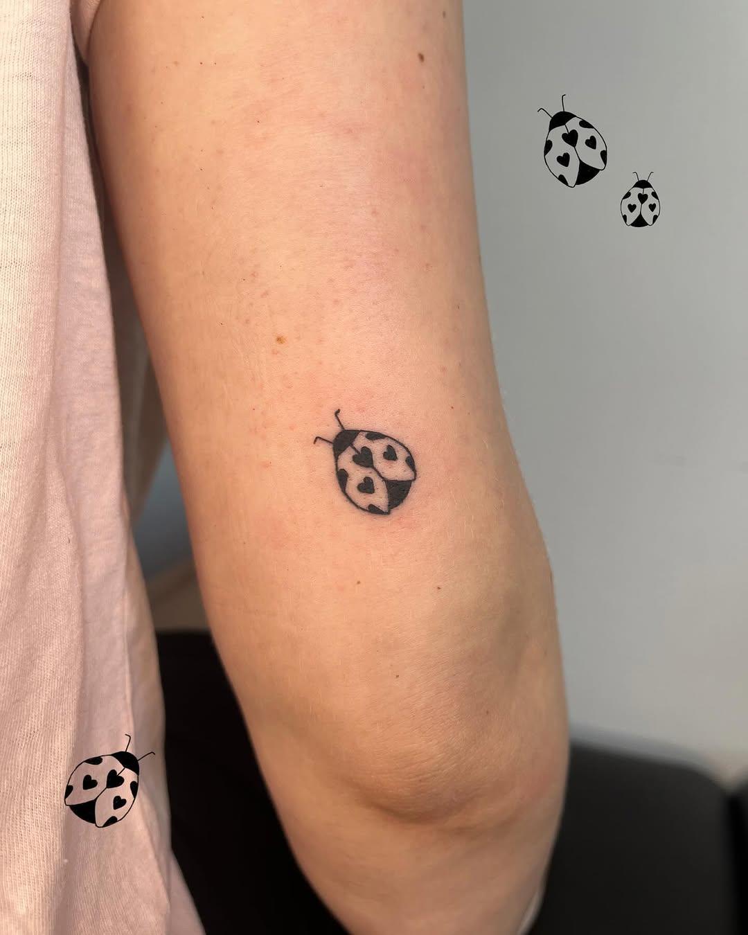 Coccinelle mignonne — lea.passion.tattoo