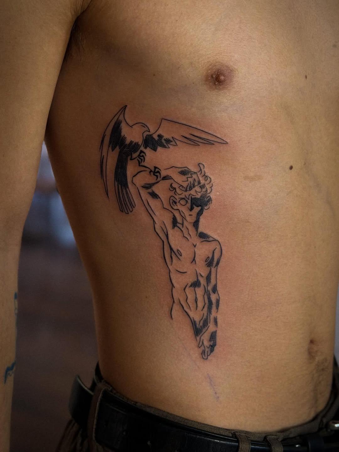 Tatouage demon ailes poitrine — toto_le_voyou