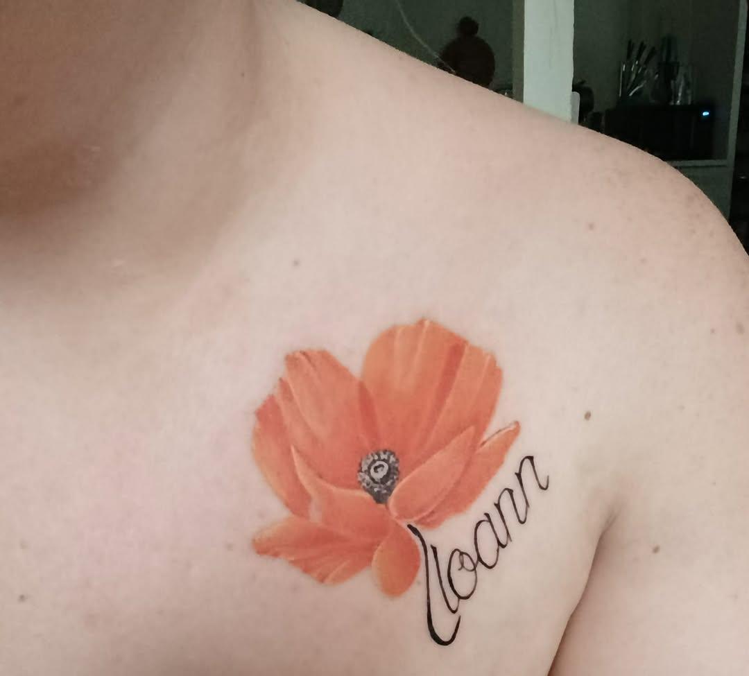 Tatouage coquelicot épaule — d_aiguilles_et_d_encres