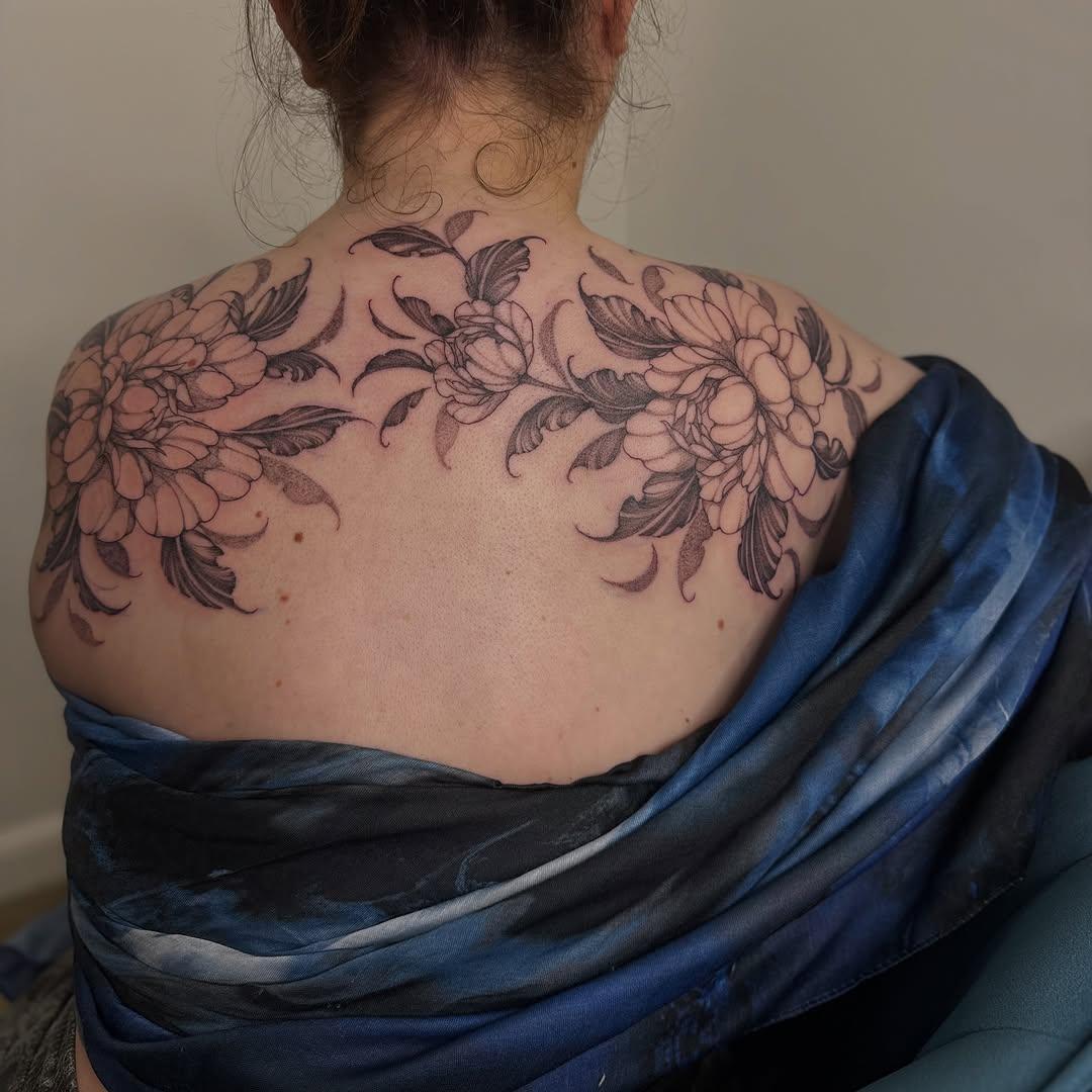 Tatouage fleurs jambes — tina.snchz