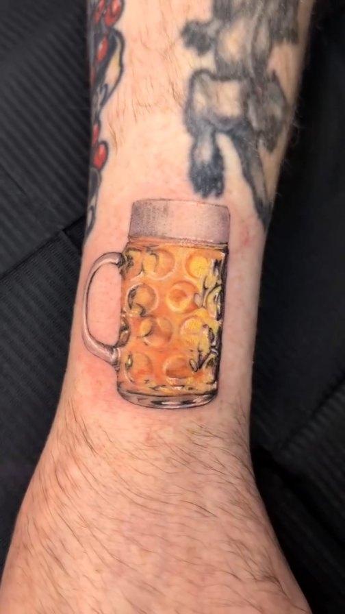 Pinte de bière couleur (gap filler) — sarahtattooos