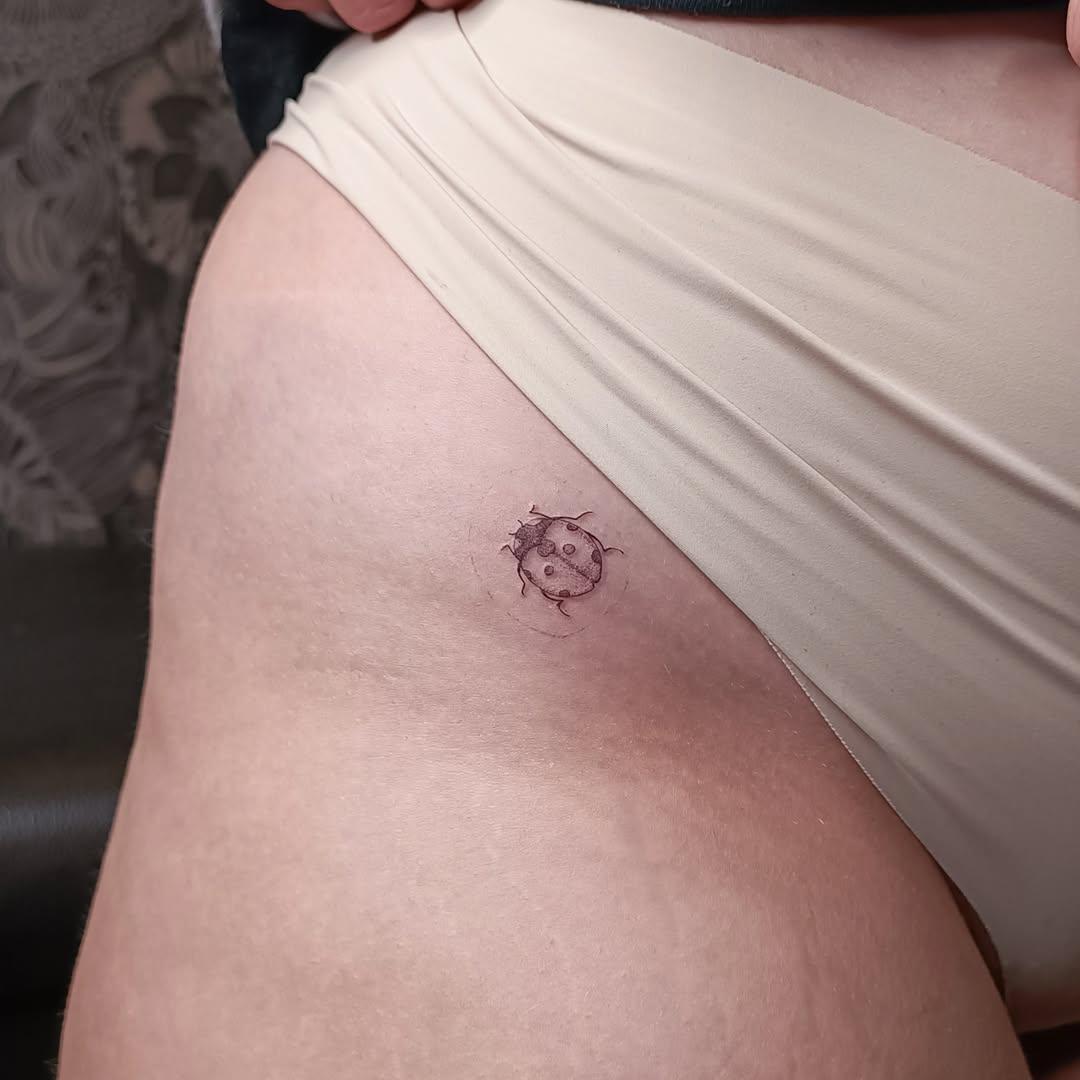 Tatouage Coccinelle (ladybug) — sarah_tt35