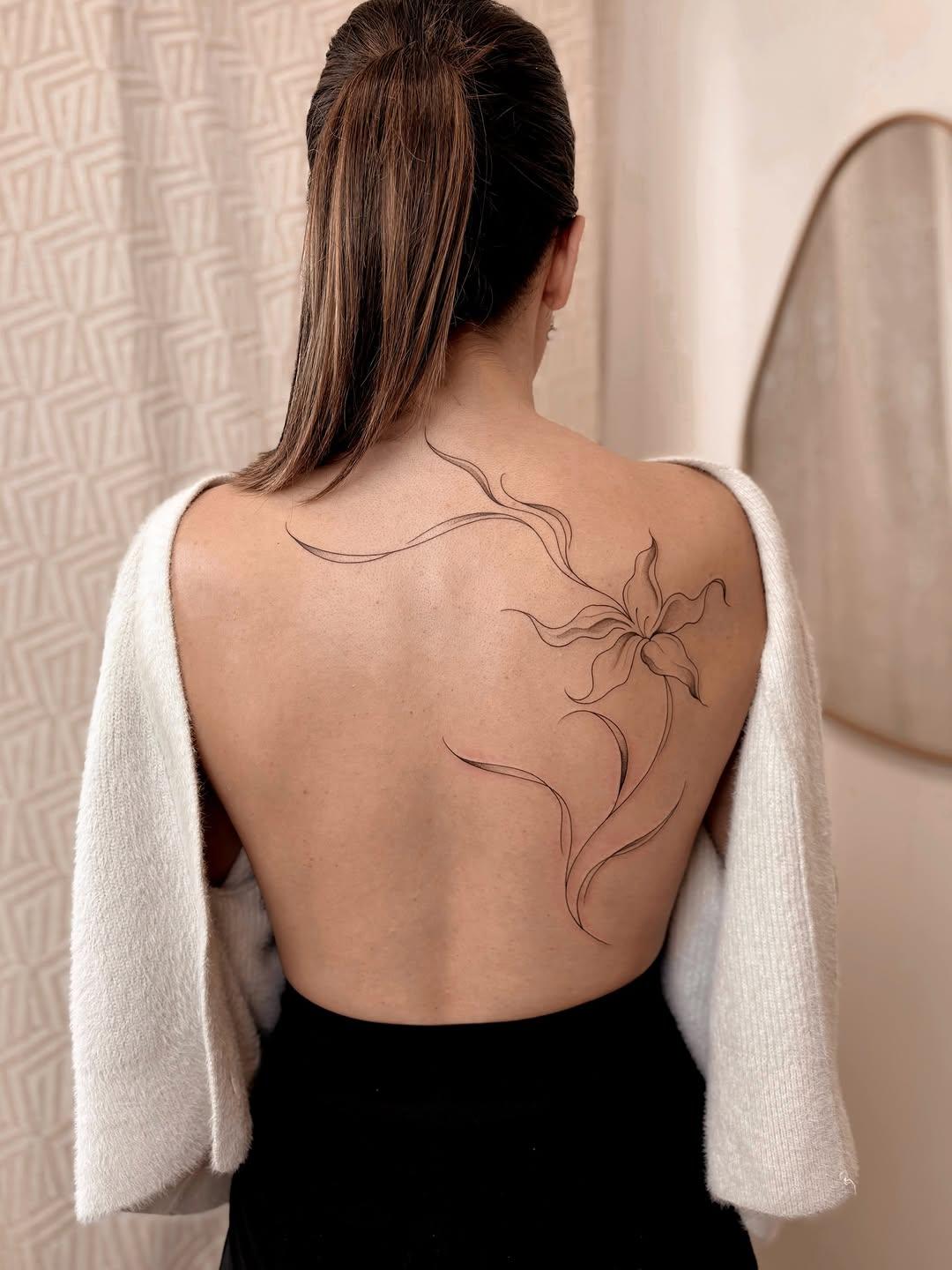 Tatouage One line - dos — meg__bloom