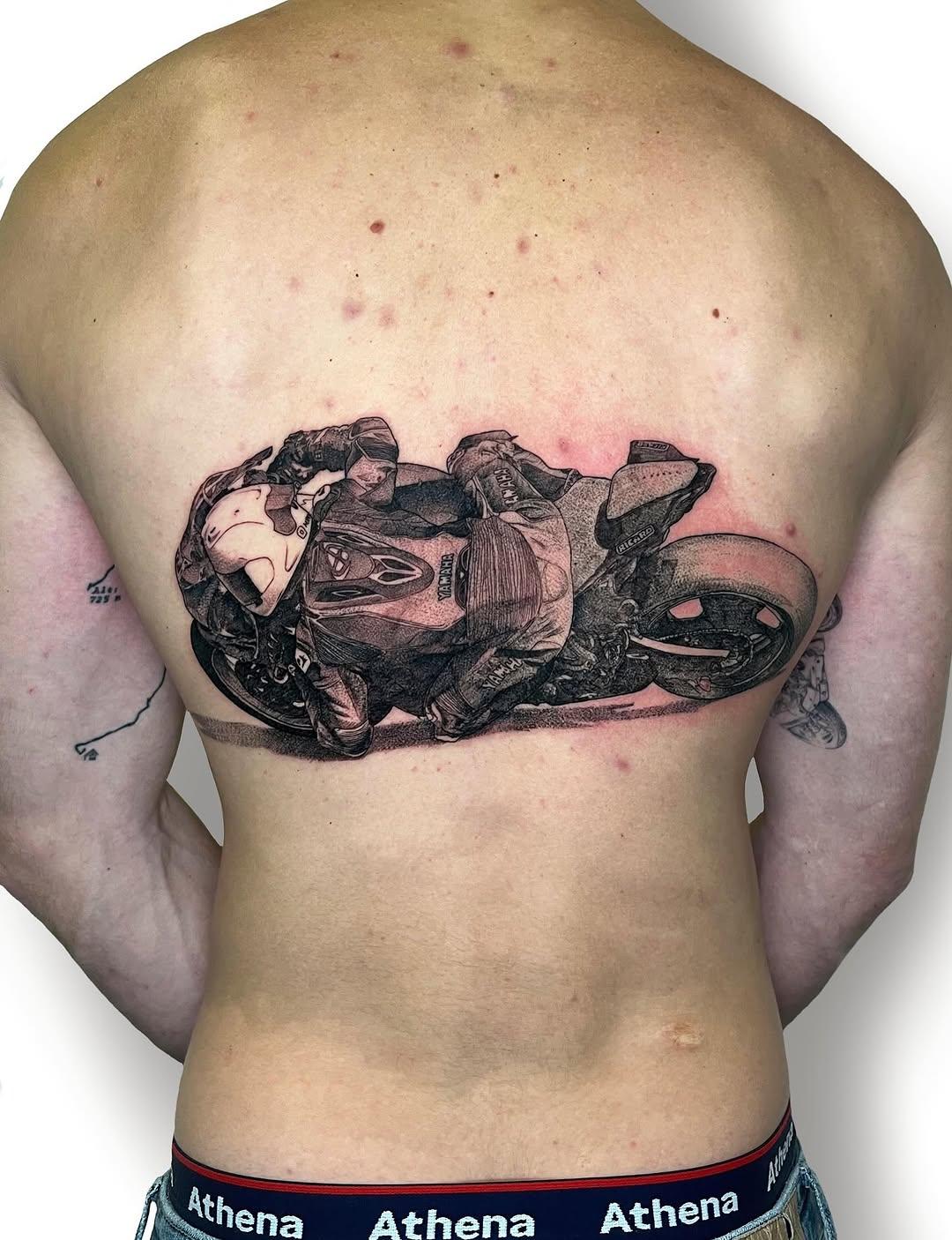 Tatouage Moto réaliste — bruno.blacklion