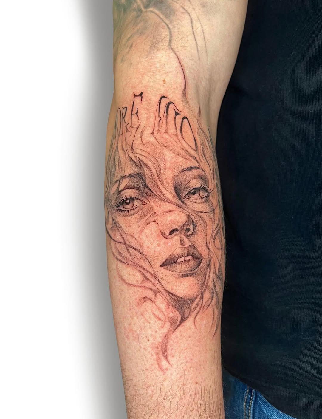 Tatouage Loup stylisé — bruno.blacklion