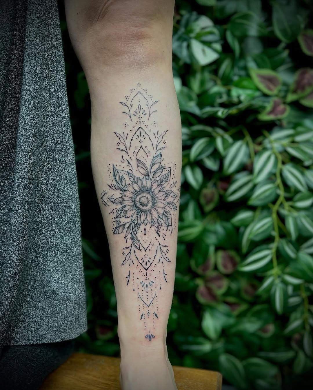 Tournesol ornemental fine line — jad_laudanum