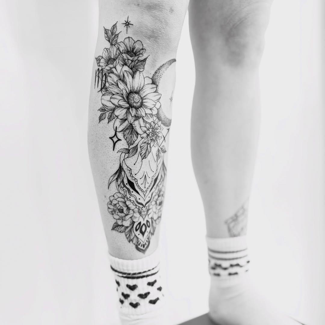 Tatouage symboles astrologiques et lune — lady.sun.tattoo